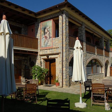 Guesthouse To Spiti Τou Gakou Nestorion Exterior photo
