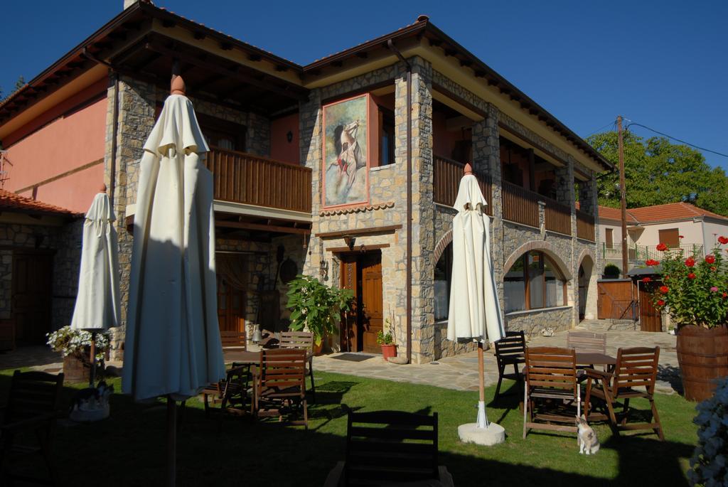 Guesthouse To Spiti Τou Gakou Nestorion Exterior photo